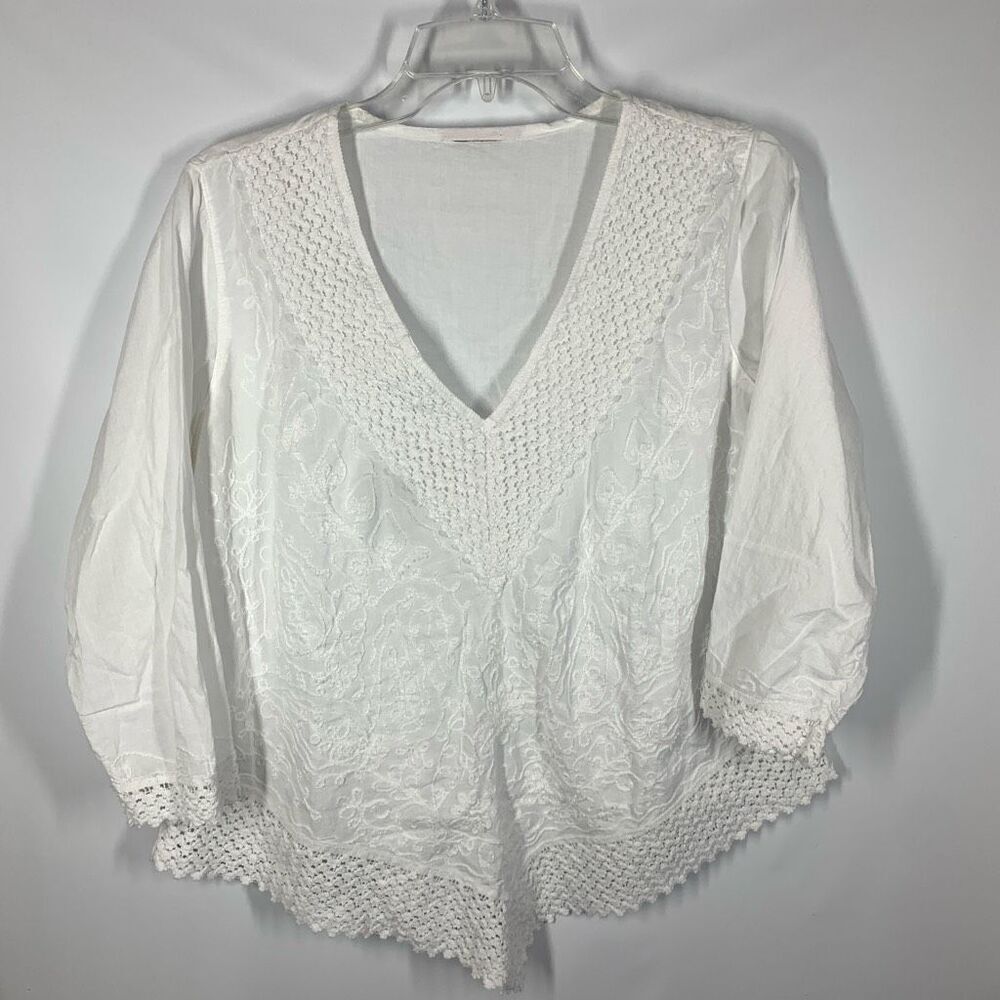 Embroidered 3/4 sleeve V Neck White Blouse Size Medium